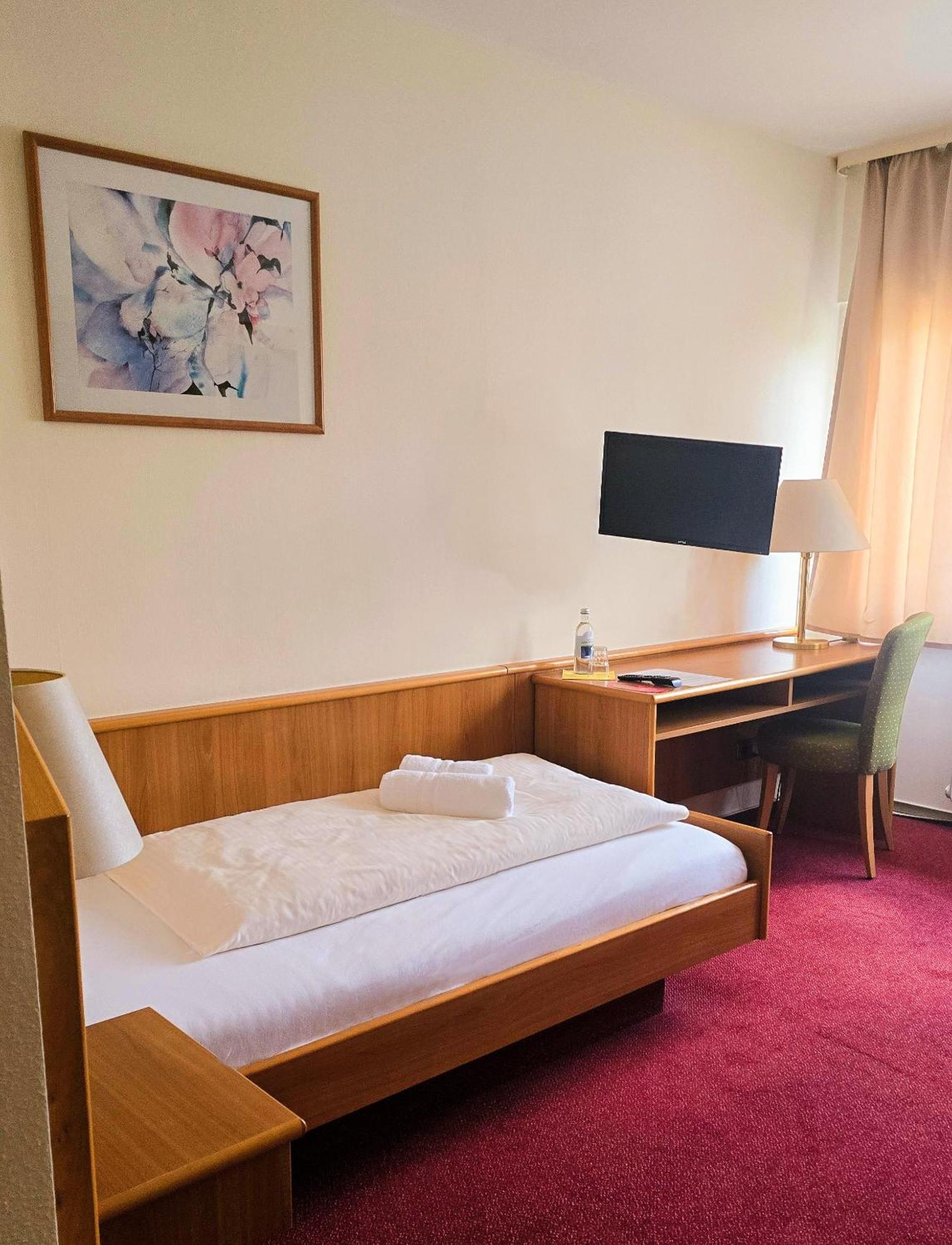 Hotel Zur Moselbruecke Schweich Kültér fotó